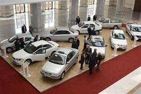 تنوع محصولات ايران خودرو در نمایشگاه عشق آباد