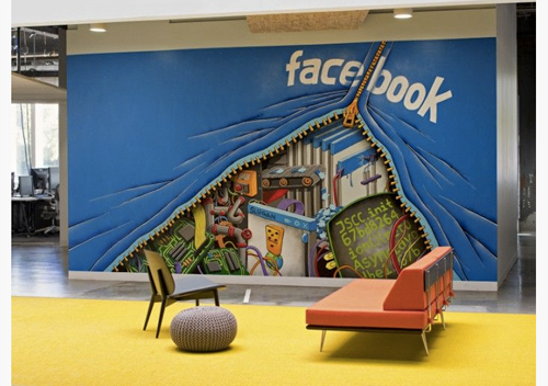 کارمندان فیسبوک در مکانی رویایی کار می کنند