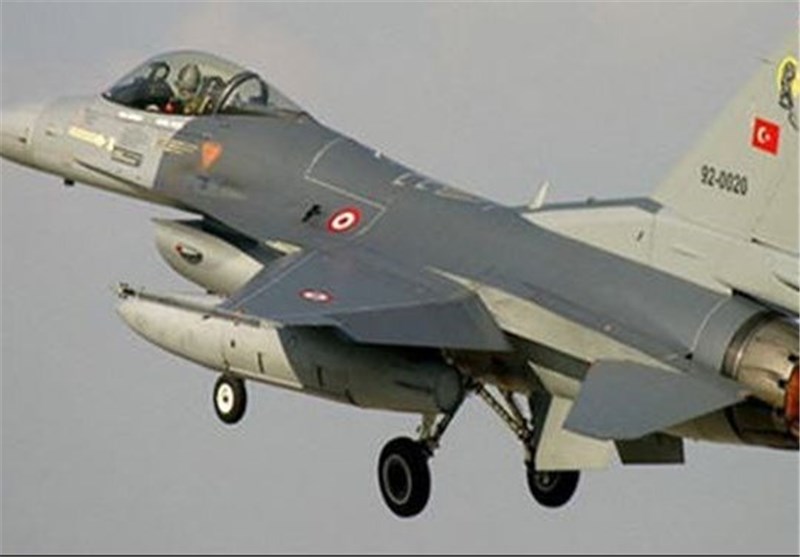 حمله هوایی ترکیه به مواضع گروه‌های نزدیک به آمریکا در شمال سوریه