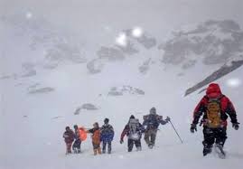 آخرین اخبار از کوهنوردان گرفتارشده در اشترانکوه