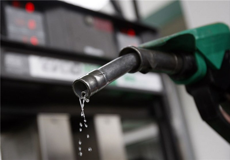 قیمت بنزین در سال ۹۷ پلکانی افزایش نمی‌یابد