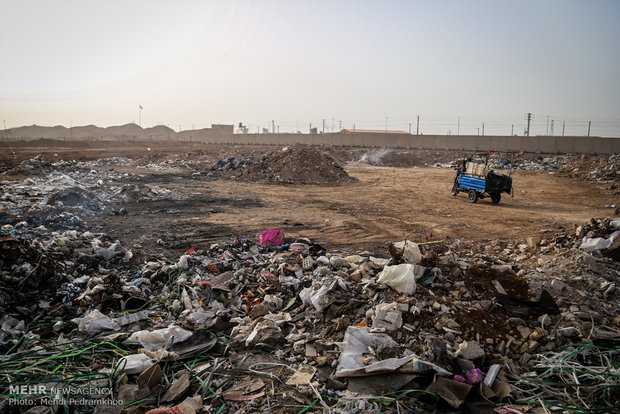انتقاد استاندار البرز از دپوی زباله حوالی فرودگاه پیام