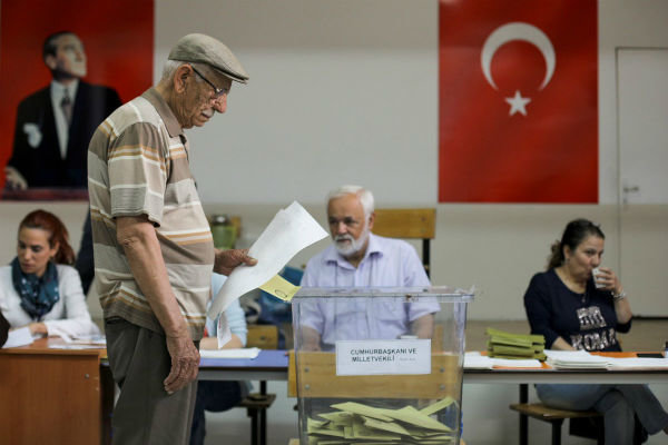انتخابات ترکیه/ اردوغان و رقیبانش کجا رای می دهند