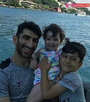 بیرانوند و خانواده اش در ترکیه /عکس