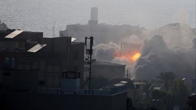 چند ساعت بعد از آتش‌بس، رژیم صهیونیستی دوباره غزه را بمباران کرد