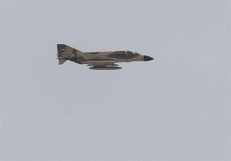 نخستین هواپیمای جنگنده ایرانی با نام «کوثر» رونمایی شد